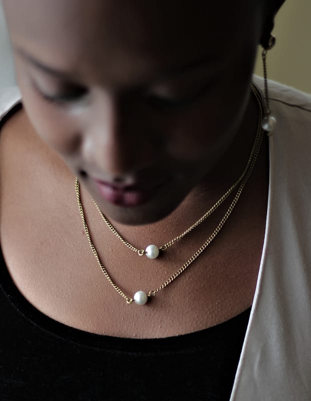 adhama neckpiece